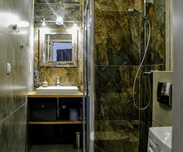 Kat - W Centrum, Najwyzsze Opinie Gosci Apartment
